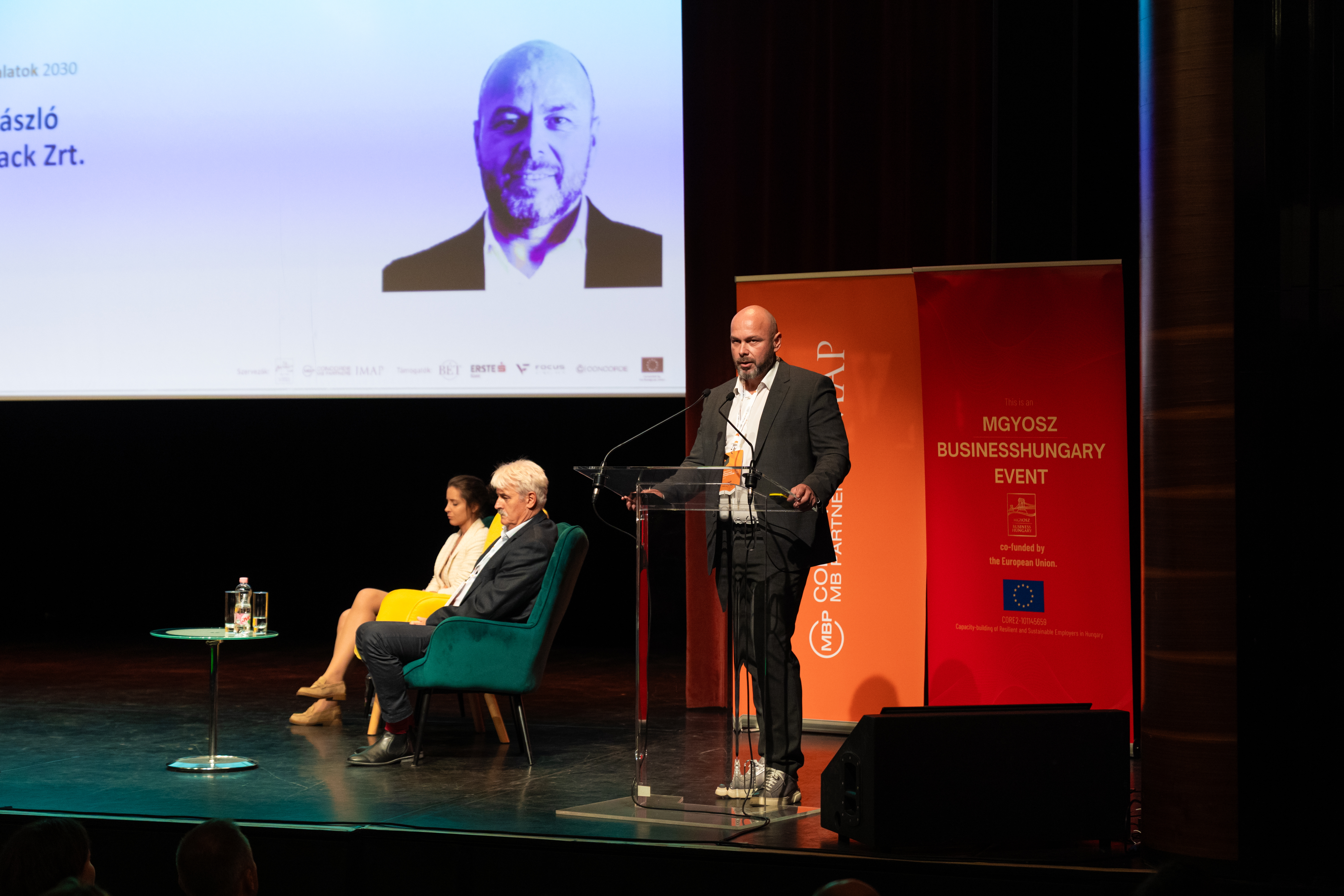 Magyar Vallalatok 2030 konferencia foto